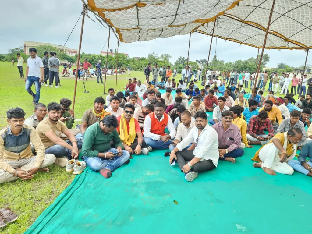 महामानव भगवान टंट्या भील की मूर्ती की अनावरण | New India Times