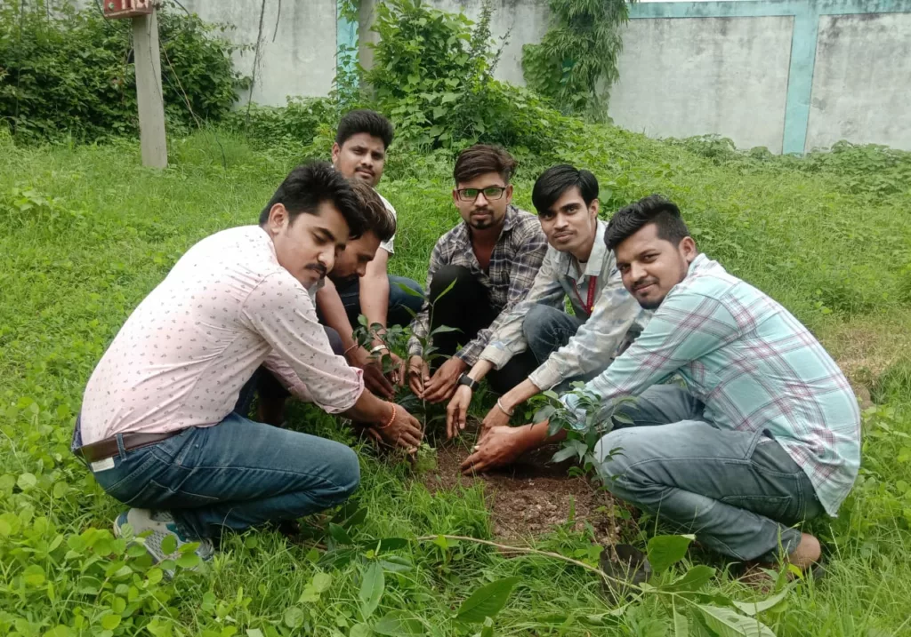 मेरी माटी मेरा देश कार्यक्रम के तहत हुआ पौधारोपण | New India Times