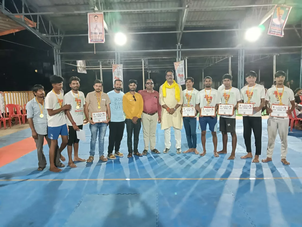 कबड्डी प्रतियोगिता का हुआ आयोजन, गांव-गांव से बड़ी संख्या में पहुंचे युवा व छात्र छात्राएं | New India Times