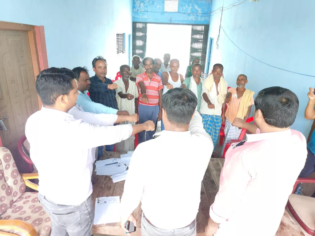 ग्राम चौपाल में जन-कल्याणकारी योजनाओं की दी गयी जानकारी व लिया गया पंच-प्रण का शपथ 3 ग्राम चौपाल में जन-कल्याणकारी योजनाओं की दी गयी जानकारी व लिया गया पंच-प्रण का शपथ | New India Times