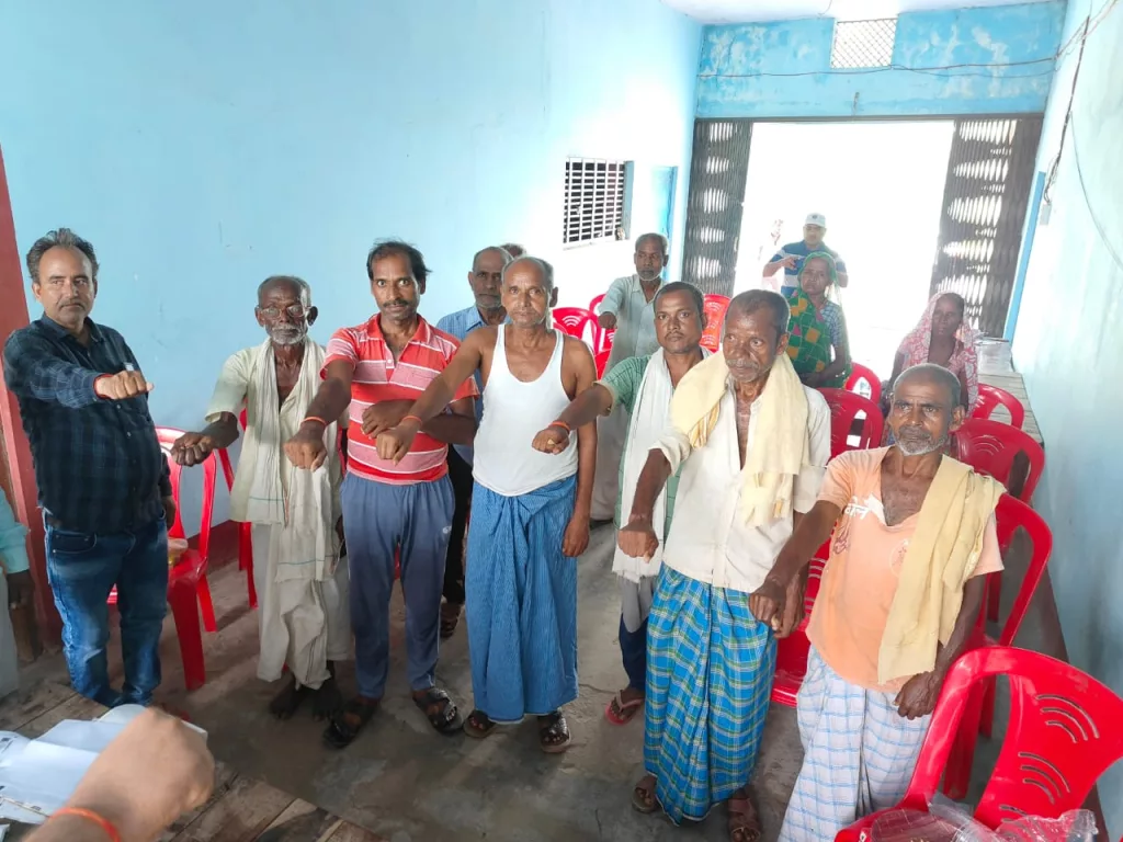 ग्राम चौपाल में जन-कल्याणकारी योजनाओं की दी गयी जानकारी व लिया गया पंच-प्रण का शपथ 2 ग्राम चौपाल में जन-कल्याणकारी योजनाओं की दी गयी जानकारी व लिया गया पंच-प्रण का शपथ | New India Times