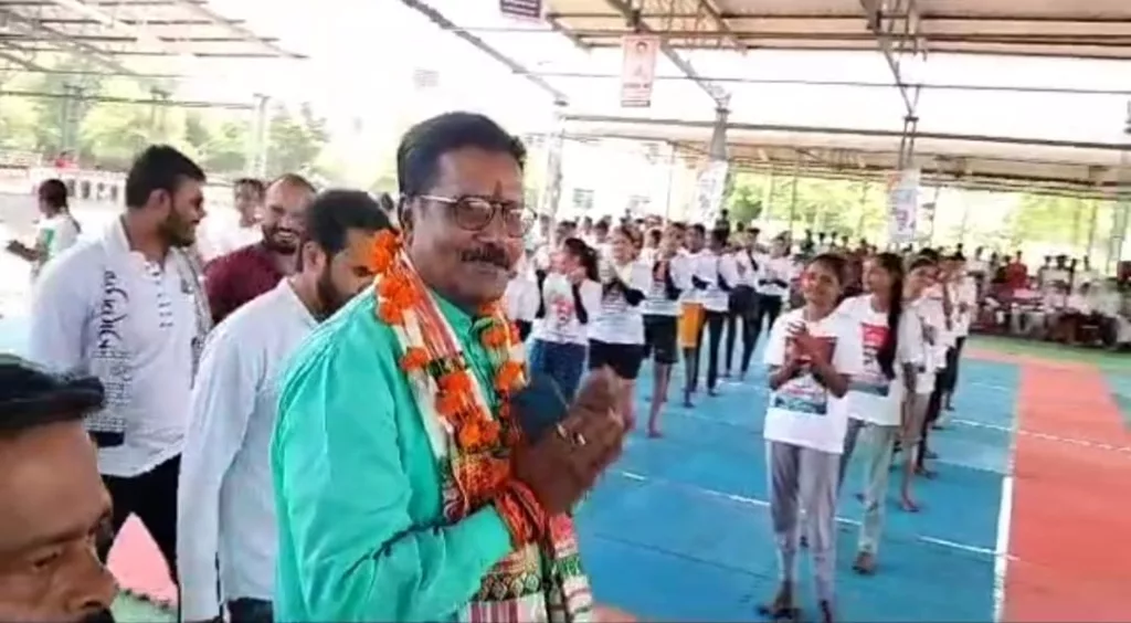 पिछले एक सप्ताह से शहर के मंडी परिसर में चल रहे विधायक कप कबड्डी टूर्नामेंट के समापन के मौके पर शुक्रवार को पुरस्कार वितरण समारोह का किया गया आयोजन 2 पिछले एक सप्ताह से शहर के मंडी परिसर में चल रहे विधायक कप कबड्डी टूर्नामेंट के समापन के मौके पर शुक्रवार को पुरस्कार वितरण समारोह का किया गया आयोजन | New India Times