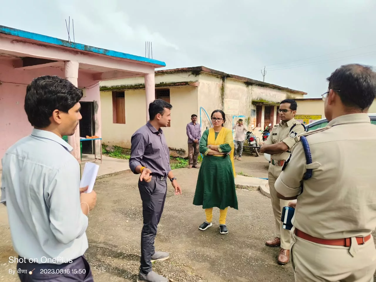 कलेक्टर एवं पुलिस अधीक्षक द्वारा मतदान केंद्रों का किया गया निरीक्षण | New India Times