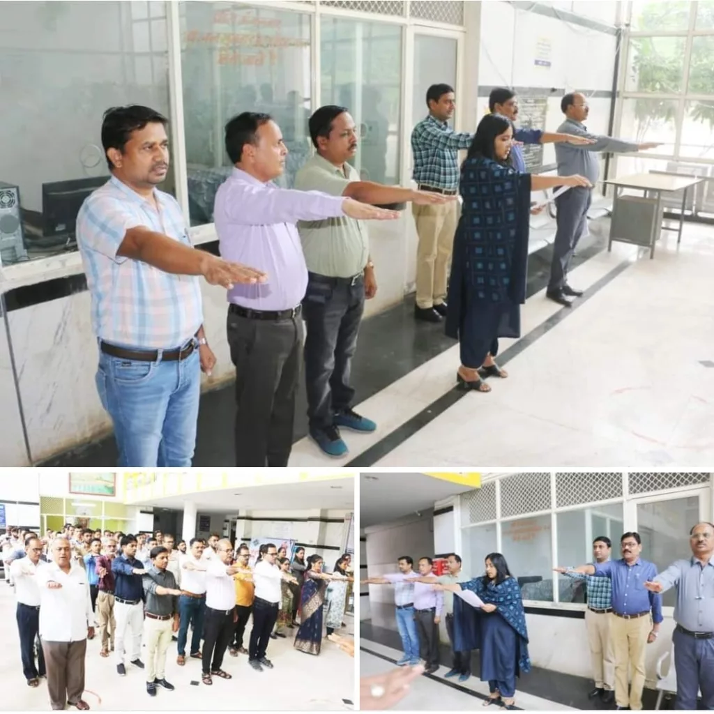 बुरहानपुर कलेक्टर ने सदभावना दिवस पर अधिकारियों कर्मचारीयों को दिलाई प्रतिज्ञा | New India Times