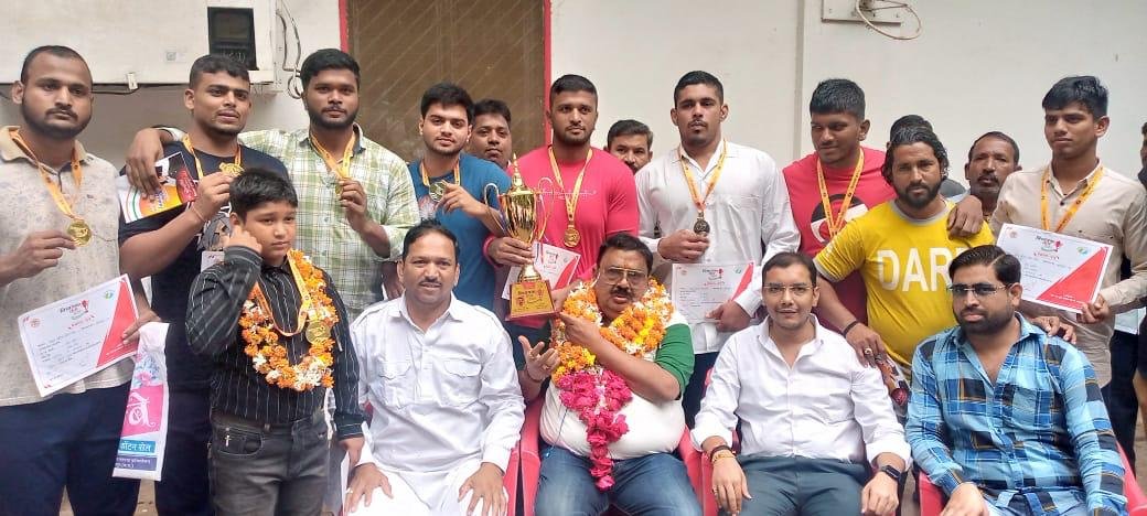 बुरहानपुर विधायक ठाकुर सुरेंद्र सिंह उर्फ़ शेरा भैया ने जारी किया अपने कार्यकाल का रिपोर्ट कार्ड | New India Times