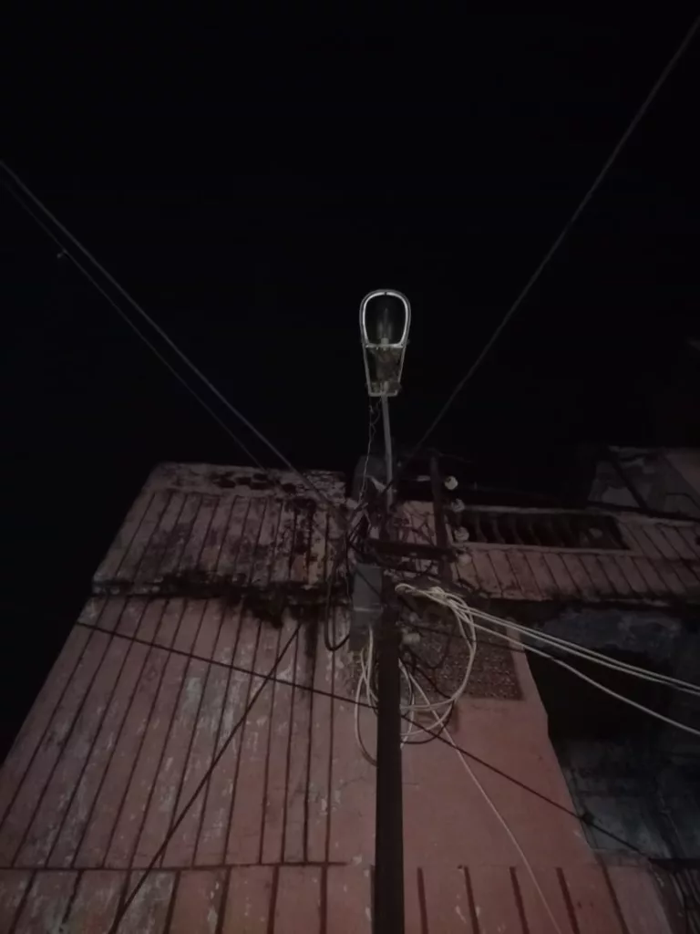 स्ट्रीट लाइट बंद होने से ऐशबाग हाउसिंग बोर्ड की कॉलोनी में <br>रात को पसरा रहता है अंधेरा ज़िम्मेदार अधिकारी या जनप्रतिनिधि नहीं दे रहे हैं इस ओर ध्यान | New India Times