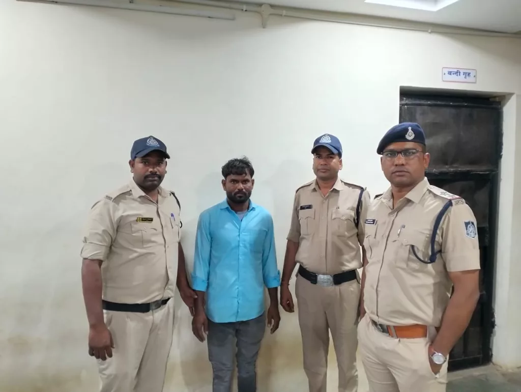 निंबोला और नावरा चौकी पुलिस ने दो स्थाई वारंटियों को किया गिरफ्तार | New India Times