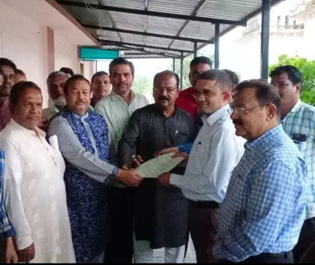 इमामबाड़े को लेकर मुस्लिम समाज ने कलेक्टर और एसपी को सौंपा ज्ञापन | New India Times