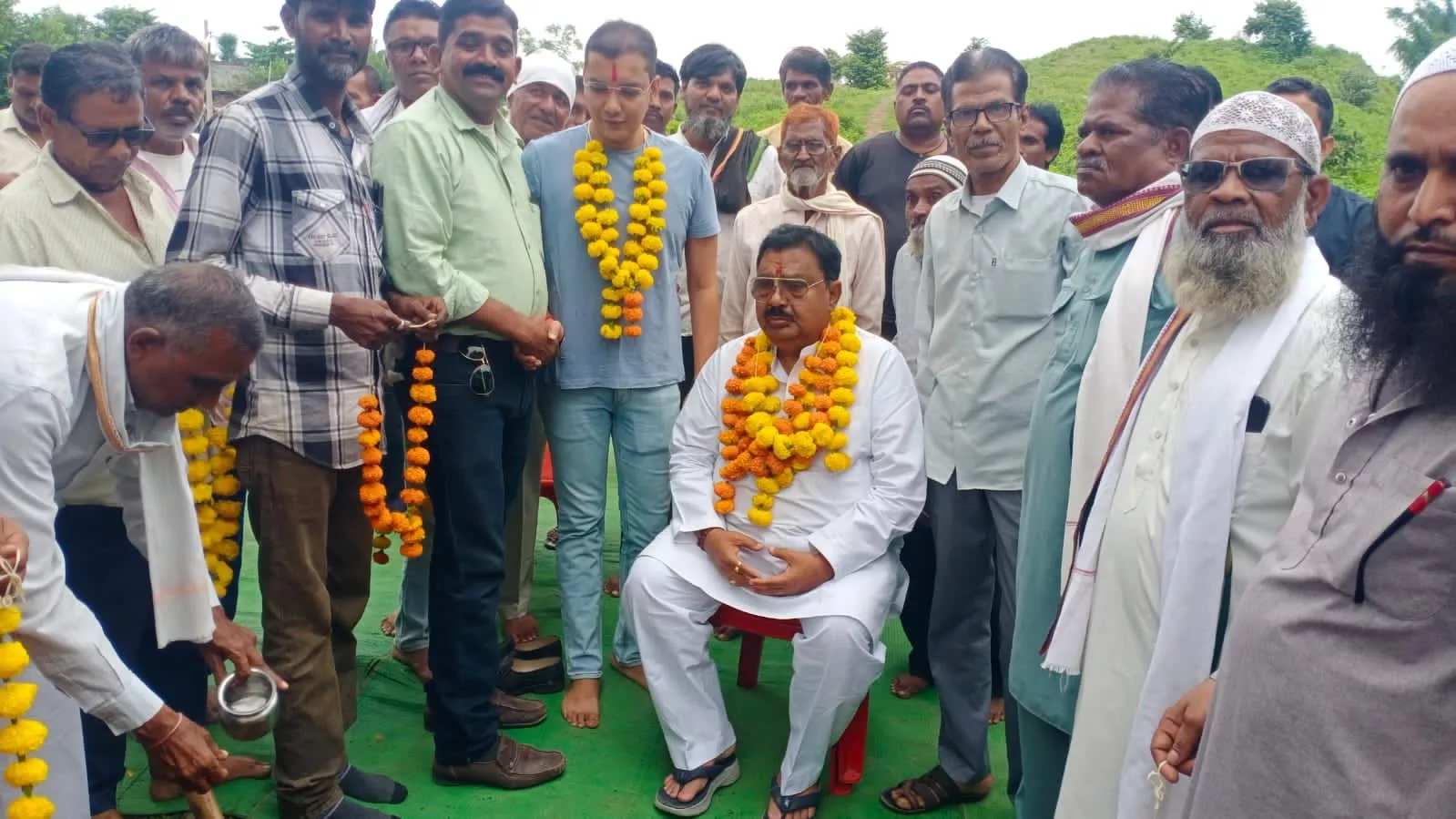 बुरहानपुर विधायक शेरा भैया ने फ़िर दी 65 लाख की सौगात | New India Times