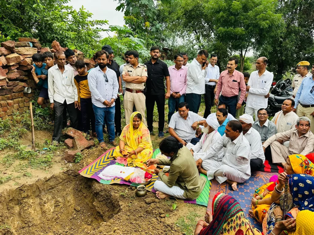 विधायक शोभारानी कुशवाहा ने विभिन्न विकास कार्यों का किया भूमि पूजन व शिलान्यास | New India Times