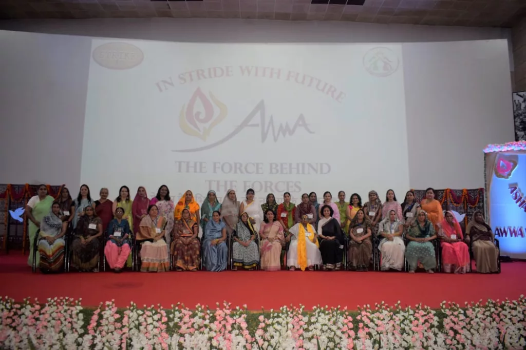 आर्मी वाइव्स वेलफेयर एसोसिएशन (AWWA) सशस्त्र बल की महिलाओं को विभिन्न तरीकों से सशक्त बनाने में निभा रही है महत्वपूर्ण भूमिका 2 आर्मी वाइव्स वेलफेयर एसोसिएशन (AWWA) सशस्त्र बल की महिलाओं को विभिन्न तरीकों से सशक्त बनाने में निभा रही है महत्वपूर्ण भूमिका | New India Times