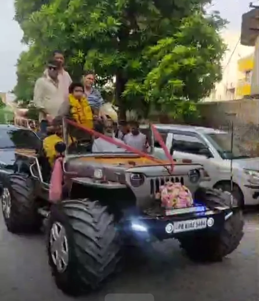 मथुरा में रोड़ शो में जगह-जगह हुआ बाल सिने कलाकार आकर्ष दत्त चतुर्वेदी का सम्मान 3 मथुरा में रोड़ शो में जगह-जगह हुआ बाल सिने कलाकार आकर्ष दत्त चतुर्वेदी का सम्मान | New India Times