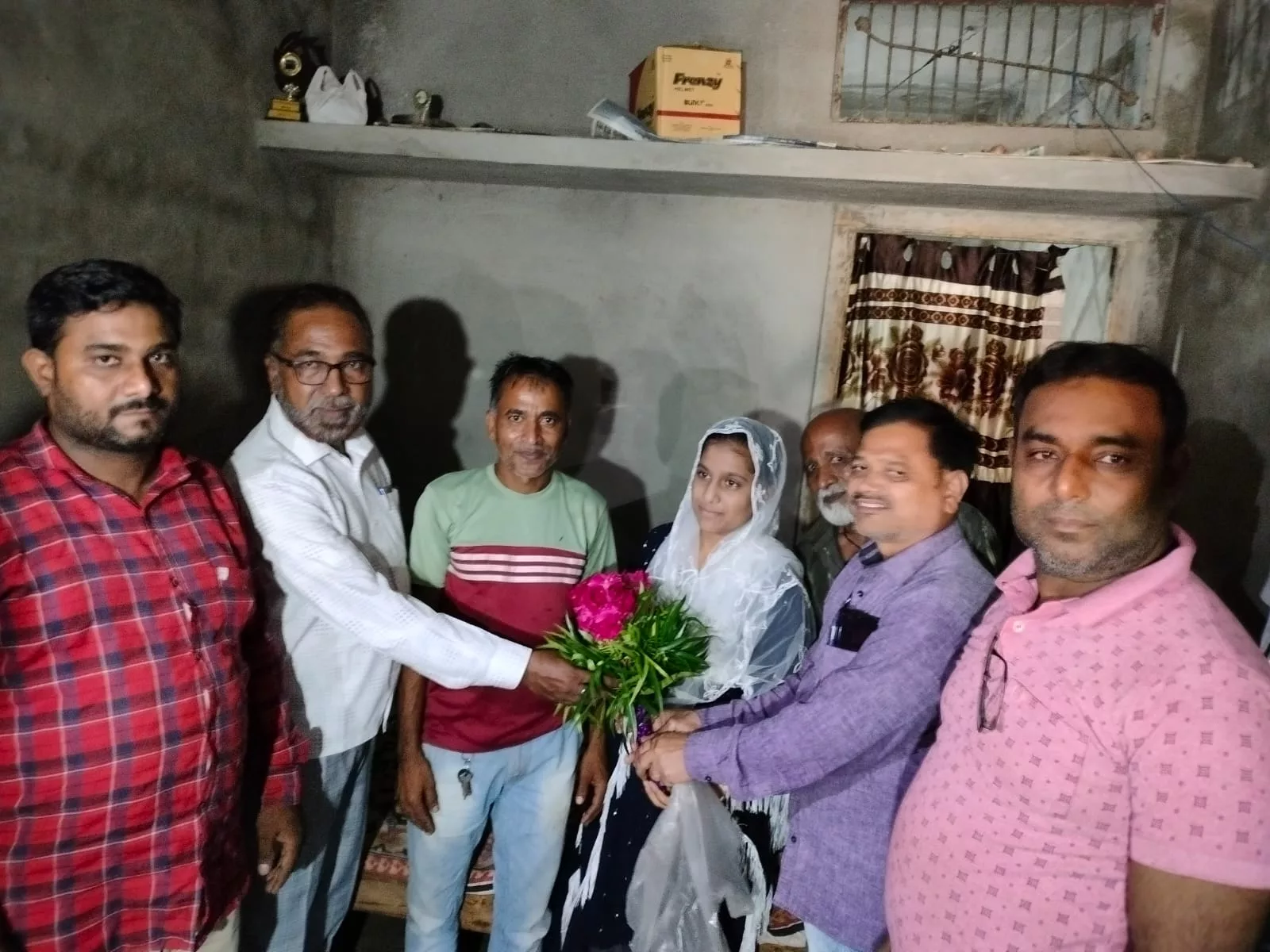 भाजपा अल्पसंख्यक मोर्चा ने मेधावी छात्रों का किया सम्मान | New India Times