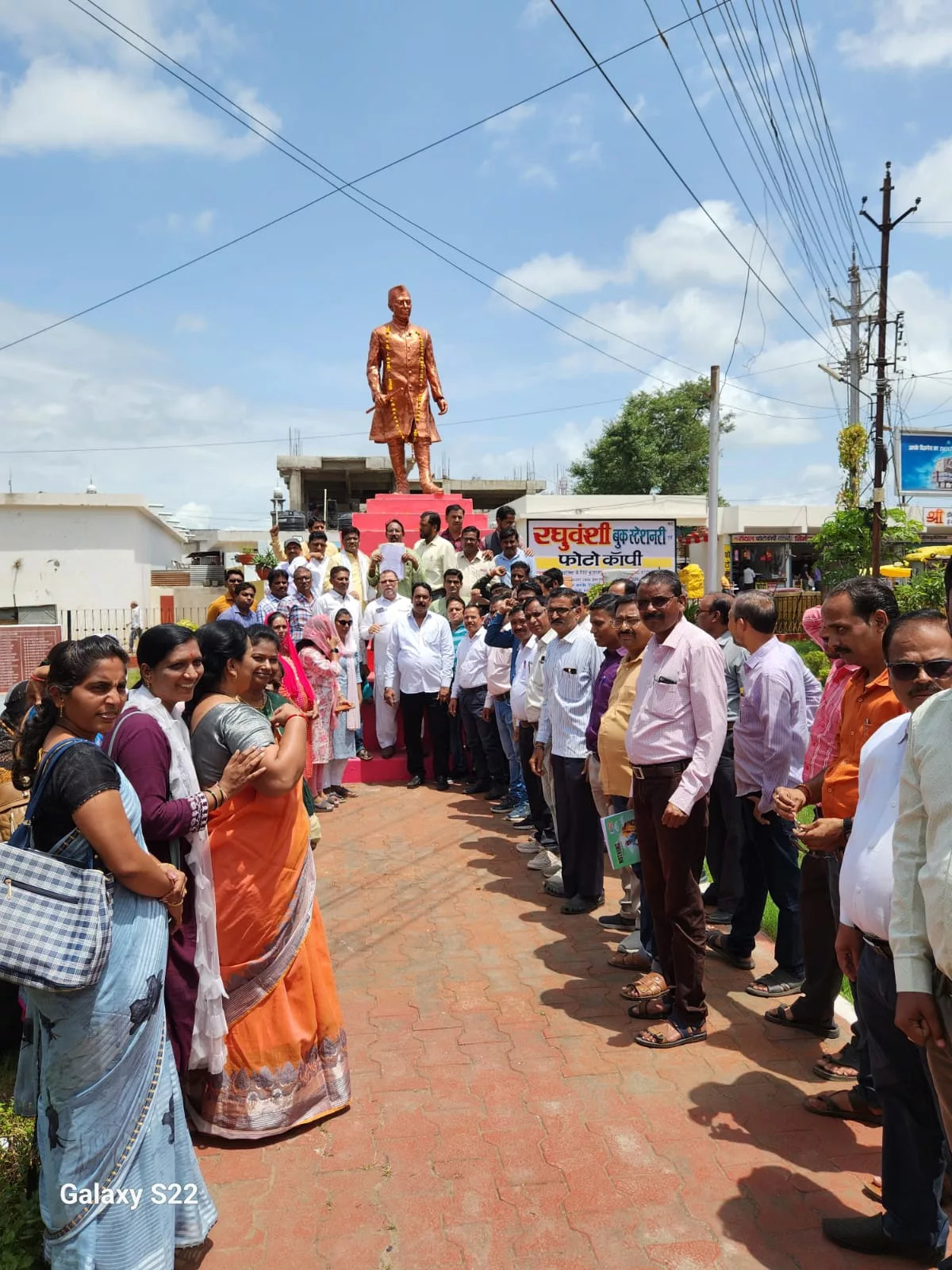बुरहानपुर ज़िले के अधिकारी कर्मचारी 39 सूत्रीय मांगों को लेकर सामूहिक अवकाश पर रहे, महा आंदोलन में की सहभागिता | New India Times