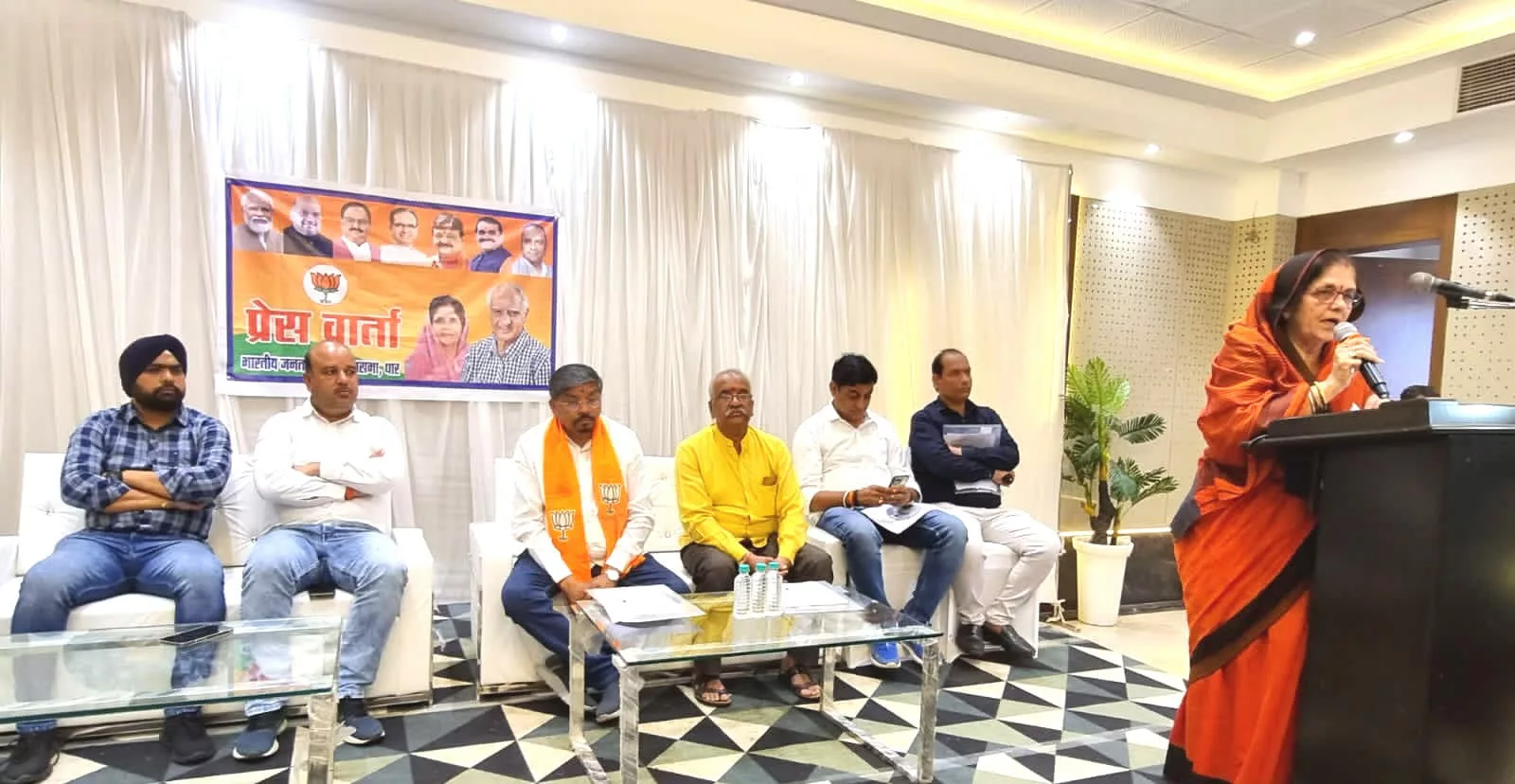 भाजपा सरकार के विकास कार्यों से जनता खुश, प्रदेश में पुन:भाजपा सरकार बन रही है: गुजरात विधायक नरेश पटेल | New India Times