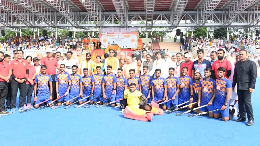 माननीय मुख्यमंत्री जी ने शिक्षा भवन में आधुनिक लाइब्रेरी, रानी लक्ष्मीबाई पार्क में हॉकी म्यूजियम का उद्घाटन एवं मेजर ध्यानचंद की 25 फीट ऊंची मूर्ति का किया अनावरण | New India Times