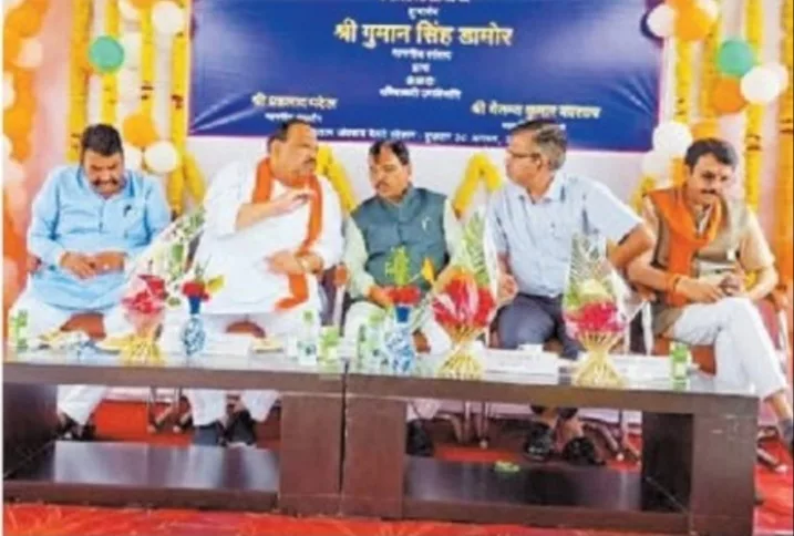 सांसद, विधायक व महापौर ने दिखाई हरि झंड़ी, यात्रियों को मिलेगी राहत, पहली बार छह ट्रेन का रतलाम में ठहराव हुआ शुरू | New India Times