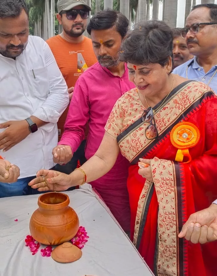 आज़ादी के 75वें अमृत महोत्सव के अंतर्गत मेरी माटी मेरा देश कार्यक्रम हुआ सम्पन्न 2 आज़ादी के 75वें अमृत महोत्सव के अंतर्गत मेरी माटी मेरा देश कार्यक्रम हुआ सम्पन्न | New India Times