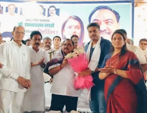 30 बरस में जामनेर की MIDC विकसित की होती तो रोज़गार का सवाल खड़ा न होता, सत्ता में आने के बाद नेता मतदाता को भूल जाते हैं: रोहित पवार | New India Times