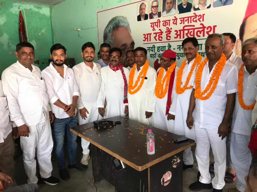 सपा कार्यालय पर आयोजित हुआ स्वागत समारोह 2 सपा कार्यालय पर आयोजित हुआ स्वागत समारोह | New India Times