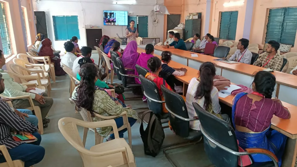 माहवारी स्वास्थ्य एवं स्वच्छता विषय पर उन्मुखीकरण प्रशिक्षण किया गया आयोजित | New India Times