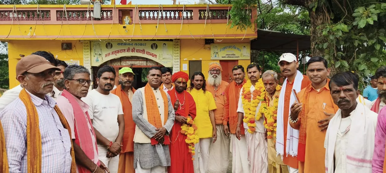 धूम-धाम से मनाया गया कृष्ण जन्माष्टमी महोत्सव, देश वासियों को दी गई बधाई | New India Times