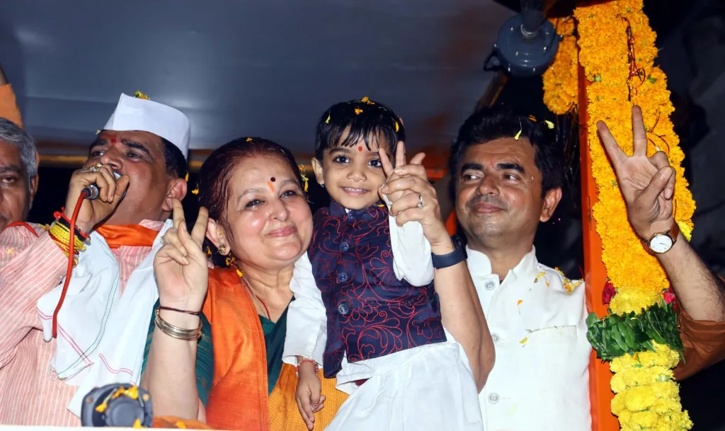 जन आशीर्वाद यात्रा और अर्चना दीदी का ज़ोरदार बारिश और पुष्प वर्षा से हुआ स्वागत 3 जन आशीर्वाद यात्रा और अर्चना दीदी का ज़ोरदार बारिश और पुष्प वर्षा से हुआ स्वागत | New India Times