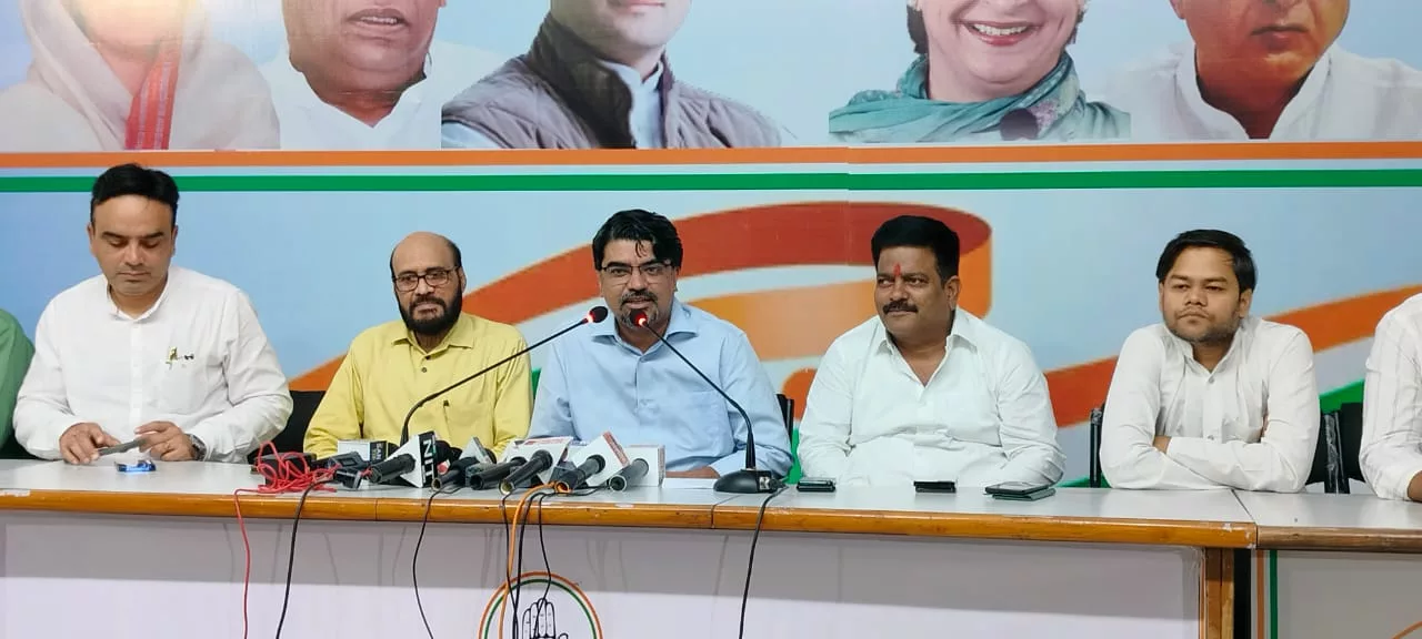 प्रदेश कांग्रेस अध्यक्ष एवं मीडिया सलाहकार श्री पीयूष बबेले ने प्रेस कांफ्रेंस कर अवैध खनन को लेकर शिवराज सरकार पर साधा निशाना | New India Times