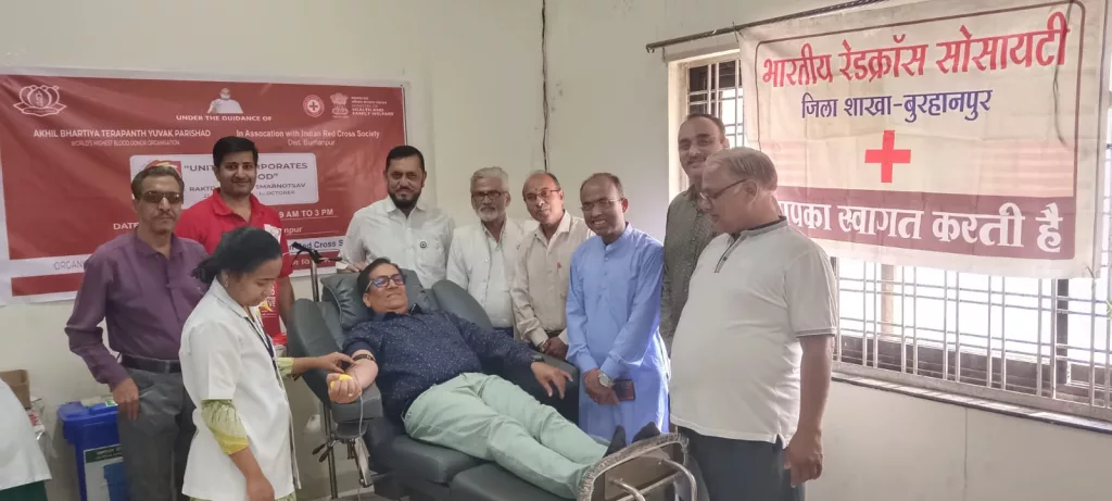 रक्तदान शिविर का किया गया आयोजन 2 रक्तदान शिविर का किया गया आयोजन | New India Times