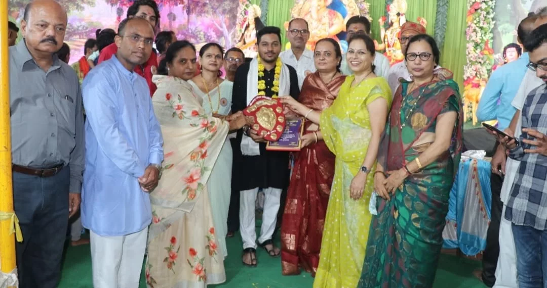 मां ताप्ती मंडल बुरहानपुर द्वारा श्री गणेश गौरव प्रतियोगिता वर्ष 2023 में पुरस्कारों का वितरण | New India Times