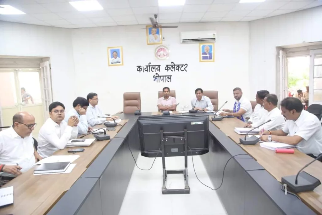 कलेक्टर एवं जिला निर्वाचन अधिकारी श्री आशीष सिंह की अध्यक्षता में स्टैण्डिग कमेटी की हुई बैठक 2 कलेक्टर एवं जिला निर्वाचन अधिकारी श्री आशीष सिंह की अध्यक्षता में स्टैण्डिग कमेटी की हुई बैठक | New India Times