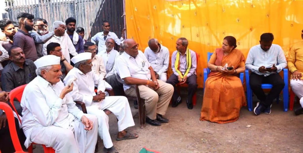 पूर्व मंत्री श्रीमती अर्चना चिटनिस ने शाहपुर में विभिन्न विकास कार्यों का किया अवलोकन 2 पूर्व मंत्री श्रीमती अर्चना चिटनिस ने शाहपुर में विभिन्न विकास कार्यों का किया अवलोकन | New India Times