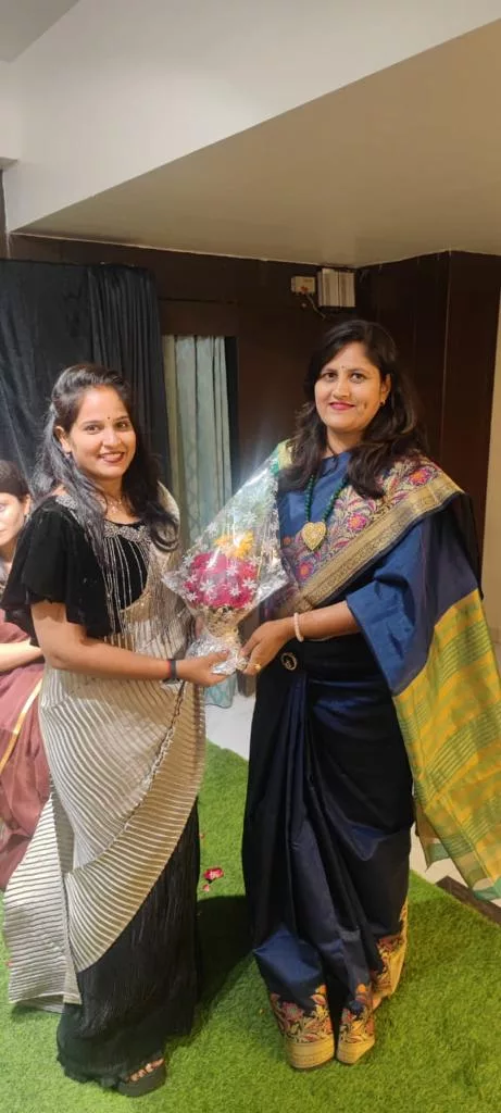 झाबुआ की होनहार बेटी की पदोन्नति पर दी गई बधाई एवं शुभकामनाएं 3 झाबुआ की होनहार बेटी की पदोन्नति पर दी गई बधाई एवं शुभकामनाएं | New India Times