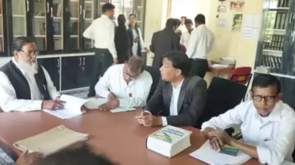 जिला अधिवक्ता संघ बुरहानपुर के निर्वाचन में अंतिम तिथि को 14 पद के लिए 24 नामांकन हुए प्राप्त | New India Times