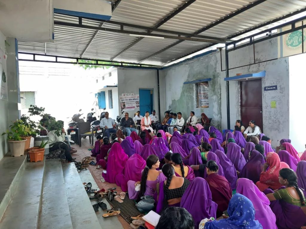 राष्ट्रीय कुष्ठ उन्मूलन कार्यक्रम के अंतर्गत कुष्ठ रोग खोज अभियान के तहत हुआ प्रशिक्षण 2 राष्ट्रीय कुष्ठ उन्मूलन कार्यक्रम के अंतर्गत कुष्ठ रोग खोज अभियान के तहत हुआ प्रशिक्षण | New India Times