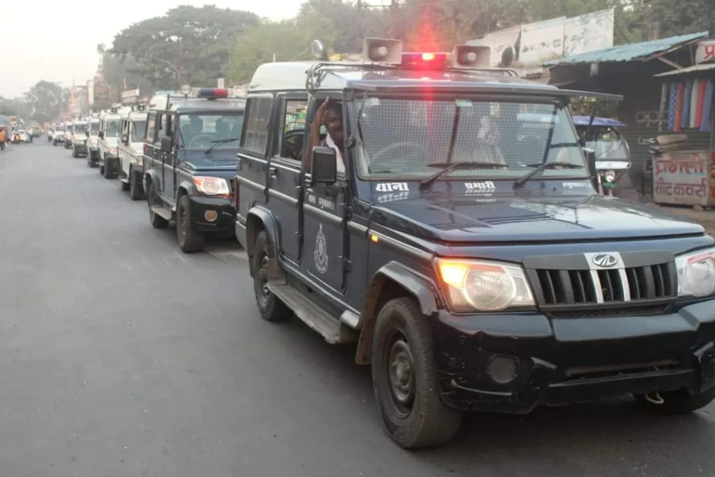 विधानसभा चुनाव शांतिपूर्ण रुप से संपन्न कराने एवं सुरक्षा व्यवस्था के मद्देनज़र भोपाल पुलिस कमिश्नरेट द्वारा निकाला गया व्यापक स्तर पर फ्लैग मार्च 4 विधानसभा चुनाव शांतिपूर्ण रुप से संपन्न कराने एवं सुरक्षा व्यवस्था के मद्देनज़र भोपाल पुलिस कमिश्नरेट द्वारा निकाला गया व्यापक स्तर पर फ्लैग मार्च | New India Times