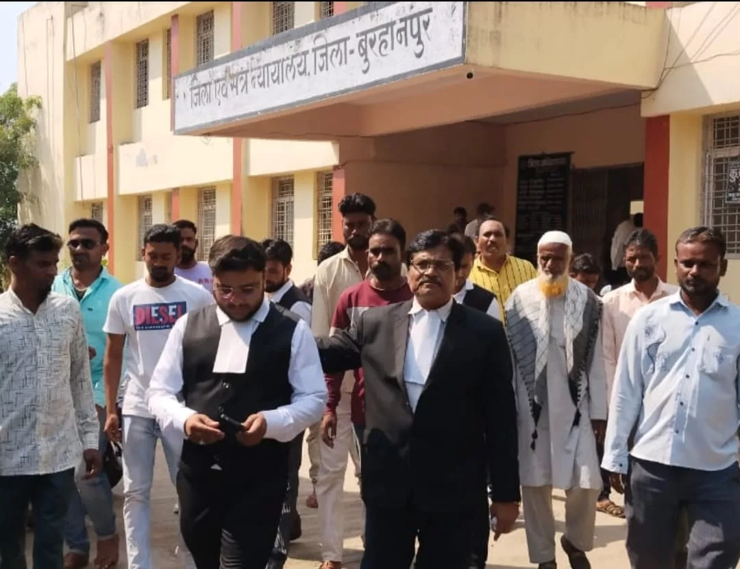 सबूत के अभाव में जेएमएफसी कोर्ट बुरहानपुर ने 17 आरोपियों को किया बरी | New India Times