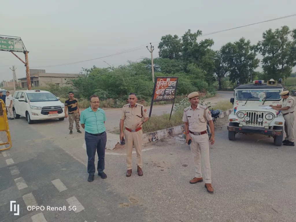 जिला निर्वाचन अधिकारी और पुलिस अधीक्षक ने किया नाकाबंदी स्थलों का निरीक्षण | New India Times