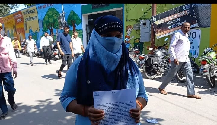 ठाकुरद्वारा में एक व्यक्ति ने अपने दो साथियों के साथ मिलकर महिला के साथ किया बलात्कार 2 ठाकुरद्वारा में एक व्यक्ति ने अपने दो साथियों के साथ मिलकर महिला के साथ किया बलात्कार | New India Times