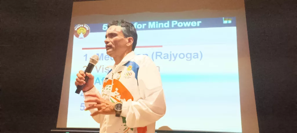 एम पी वूमेन हॉकी अकादमी में स्पोर्ट्स विंग ब्रह्माकुमारीज ग्वालियर की तरफ़ से “माइंड पॉवर ट्रेनिंग” का किया गया आयोजन | New India Times