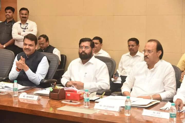 गवर्नर रूल में प्रशासन बेलगाम, सेवाओं के लिए चरम पर पहुंचा भ्रष्टाचार | New India Times