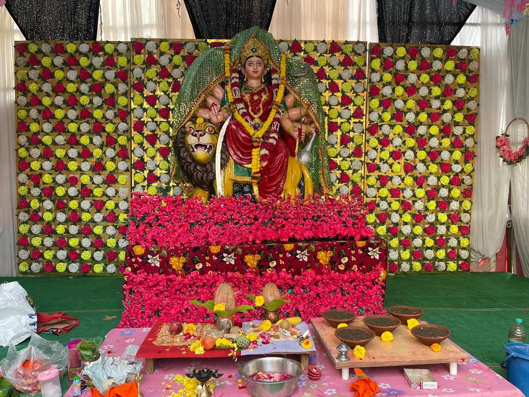 बड़नगर के संगम ग्रुप मंडल द्वारा अपने 32वें वर्ष में की गई मां की स्थापना 1 बड़नगर के संगम ग्रुप मंडल द्वारा अपने 32वें वर्ष में की गई मां की स्थापना | New India Times