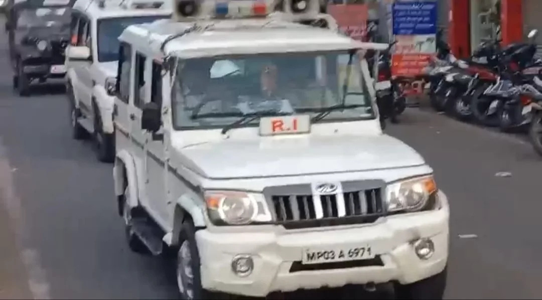 निष्पक्ष एवं शांतिपूर्ण चुनाव सम्पन्न कराने के उद्देश्य से ग्वालियर पुलिस ने निकाला फ्लैग मार्च | New India Times