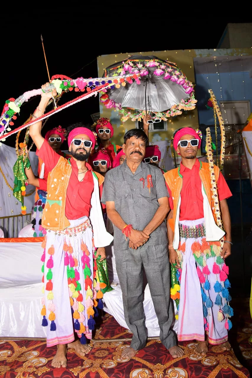 आस्था का सैलाब उमड़ रहा फुट तालाब में, माँ के गरबो की देर रात्रि तक चल रही धुम | New India Times