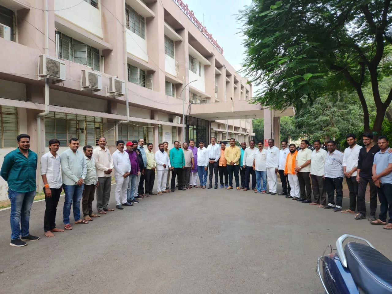 भाजपा पदाधिकारी कर रहे हैं गुंडागर्दी, गृहमंत्री कर रहे हैं बचाव: उबाठा शिवसेना | New India Times