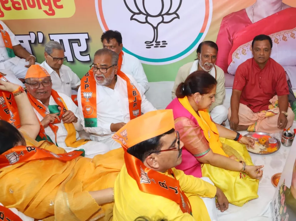 बीजेपी उम्मीदवार अर्चना दीदी के चुनाव कार्यालय का हुआ प्रारंभ | New India Times