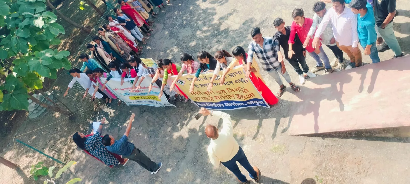 मुख्य कार्यपालन अधिकारी जिला पंचायत ने प्रशिक्षणार्थियों को दिलाई मतदाता जागरूकता की शपथ | New India Times