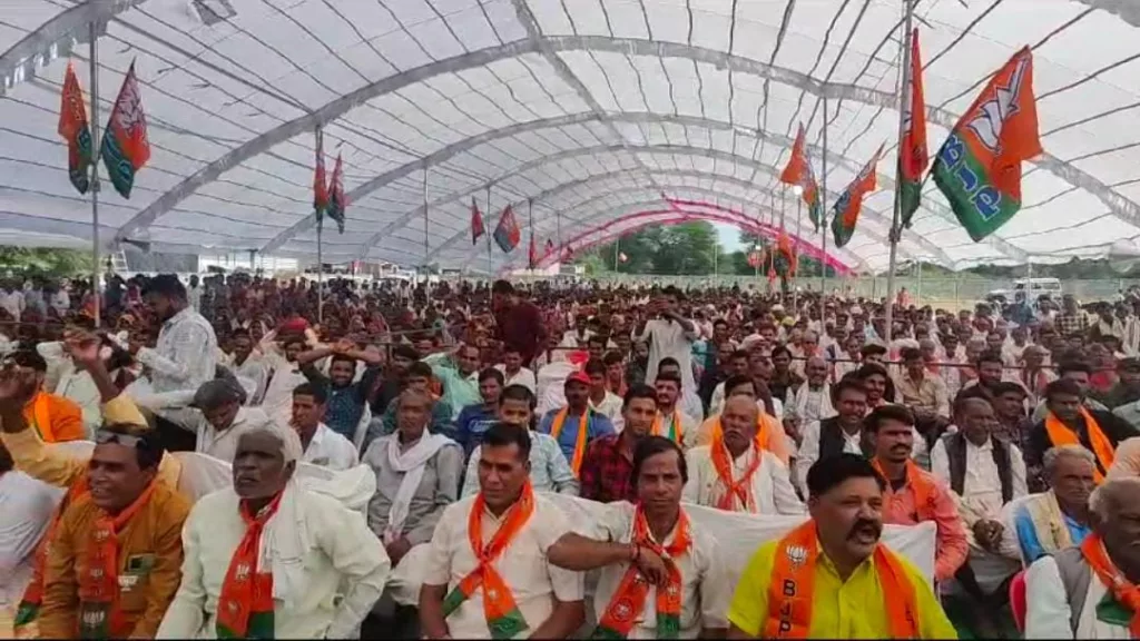 केंद्रीय मंत्री प्रहलाद पटेल ने विशाल आम सभा को किया संबोधित 4 केंद्रीय मंत्री प्रहलाद पटेल ने विशाल आम सभा को किया संबोधित | New India Times