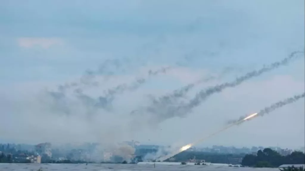 हमास के हमले से विश्व में टूटा इज़राइल का भ्रम, अंतर्राष्ट्रीय बाज़ार में इजराइली हथियारों की मांग में आ सकती है कमी 2 हमास के हमले से विश्व में टूटा इज़राइल का भ्रम, अंतर्राष्ट्रीय बाज़ार में इजराइली हथियारों की मांग में आ सकती है कमी | New India Times