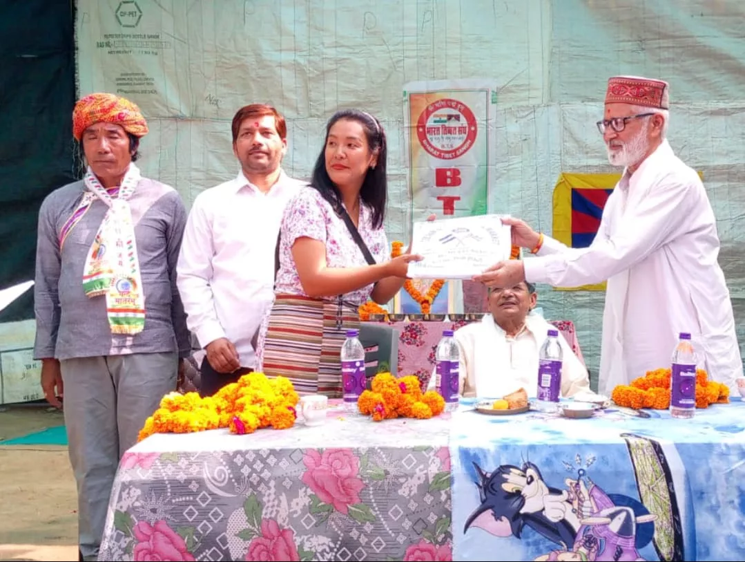 भारत तिब्बत संघ के तत्वाधान में तिब्बती लासा मार्केट का मुख्य अतिथियों ने फीता काटकर किया शुभारंभ | New India Times